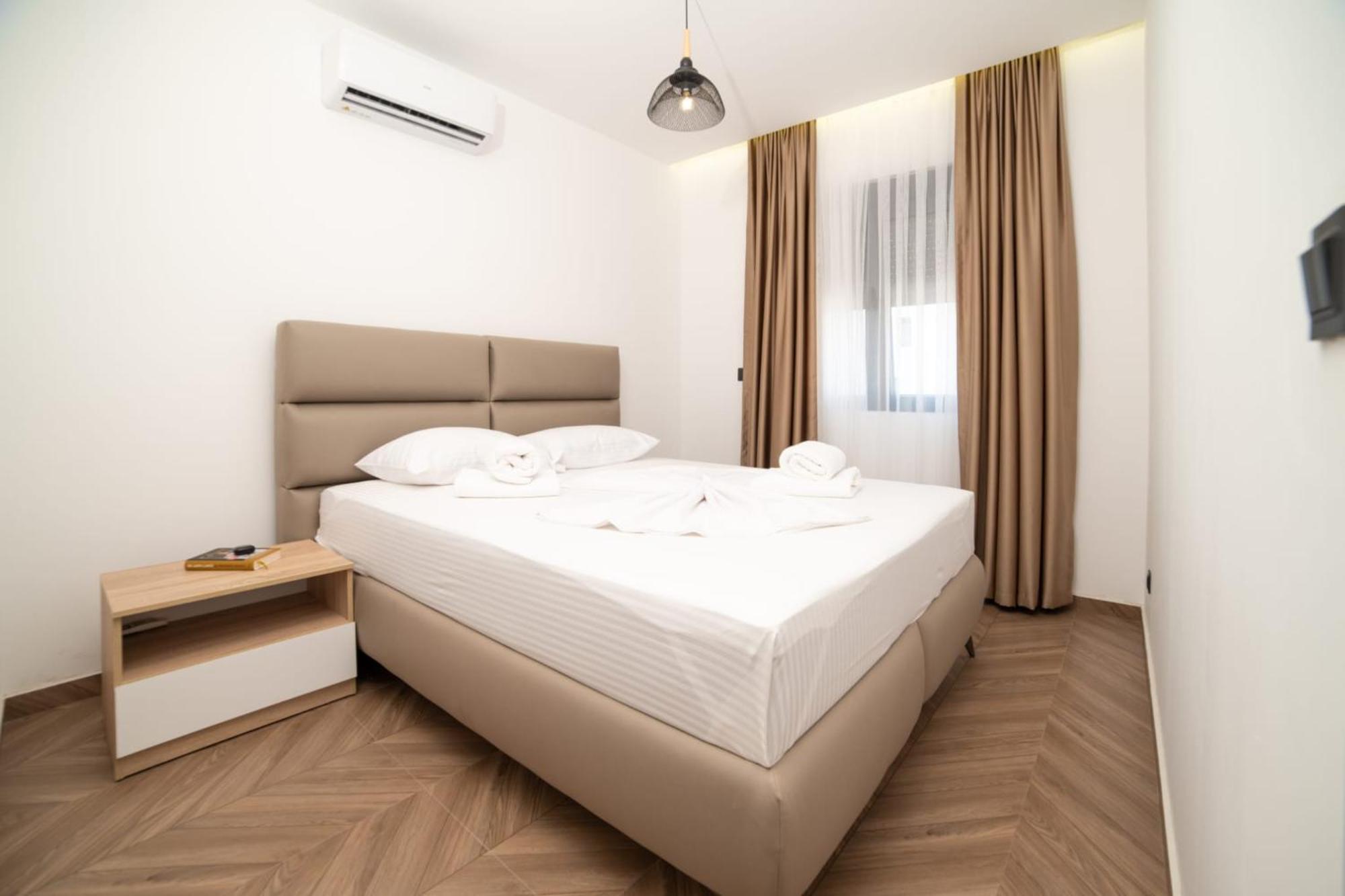 Akar Hotell Ulcinj Exteriör bild